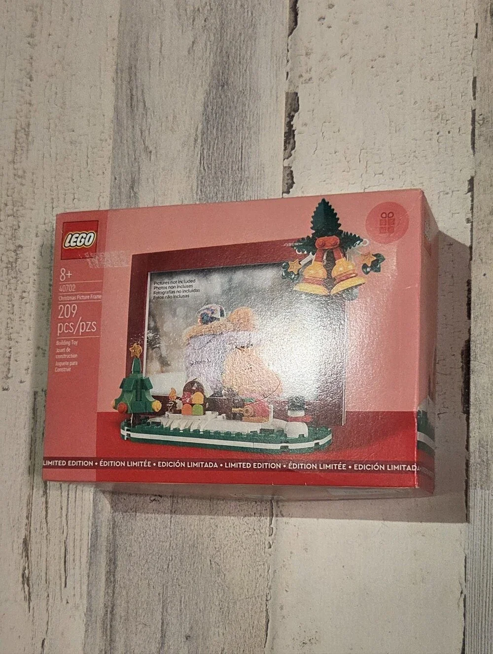 New LEGO 4072 Holiday Photo Frame Red w/Green Accents 209 Pcs 8+ LIMITED EDITION